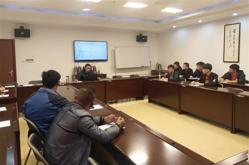 鎮(zhèn)揚(yáng)汽渡公司舉行2019年新員工入職安全三級教育培訓(xùn)(圖2)